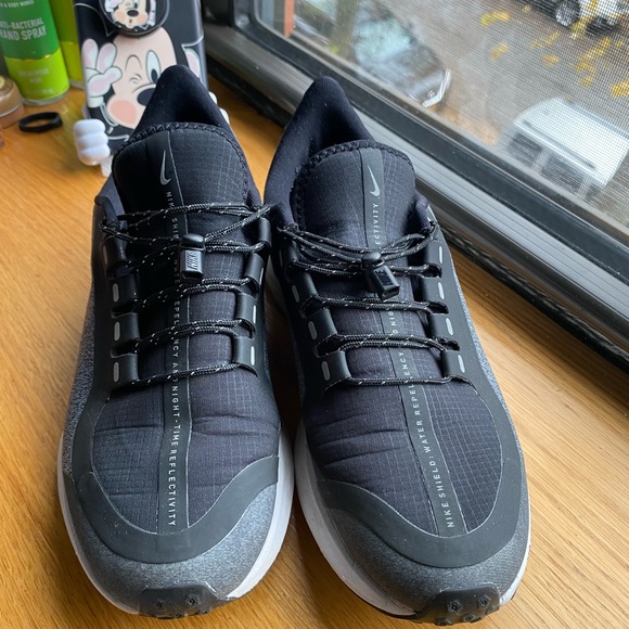 Nike  👟 - Picture 7 of 8